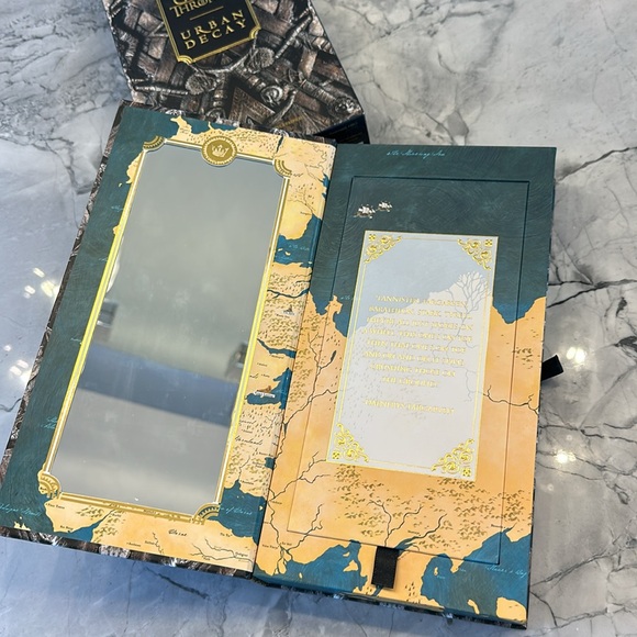 Urban Decay - Picture 2 of 5